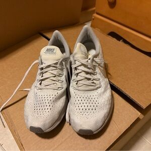 Nike womans white, light gray, gold accent Athletic Shoes
